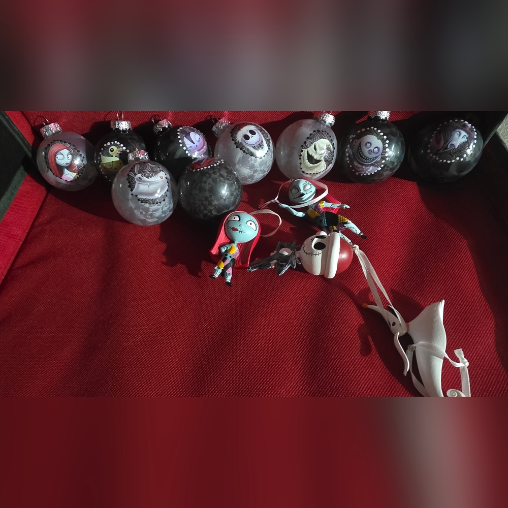 Black and Gray Holiday Ornament Set - Picture 4 of 5